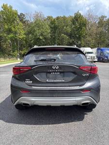 Voiture d'occasion Infiniti QX30 Essential 2018 à prix bas à vendre - Product Image 5