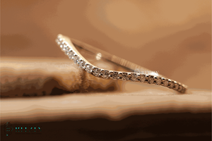Anillo de boda de media eternidad con diamantes de corte redondo para mujer - Product Image 2
