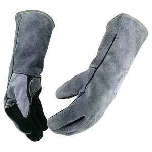 Gants de soudage en cuir de sécurité pour les mains de couleur noire et grise Gants ignifuges de qualité supérieure fabriqués au Pakistan par KEEM BROTHER - Product Image 2