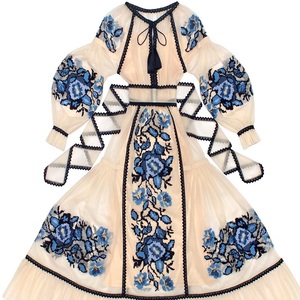 Vente en gros de robe en tricot à manches longues automne hiver pour femmes avec ceinture bouton style français élégant pull de couleur unie robe longue décontractée - Product Image 1