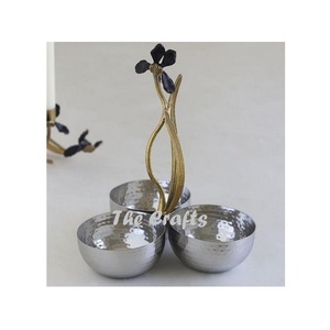 Ensemble de deux bols décoratifs classiques en fer martelé, écologiques, de forme ronde, pour collations et chocolat, à prix raisonnable - Product Image 6