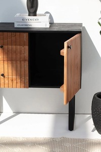 Buffet de qualité supérieure à 2 tiroirs et 1 porte en bois d'acacia massif naturel avec pieds en métal Meubles de salon pour un usage domestique - Product Image 3