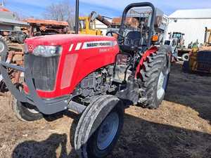 Tracteur à roues Massey Ferguson 2604H 2022, 70 CV, 4 roues motrices, pour moteur, tracteur agricole de haute qualité, composants principaux disponibles - Pompe, boîte de vitesses - Product Image 3