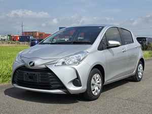 TOYOTA VITZ 2019, 5 PLAZAS, AUTOMÁTICO, HATCHBACK, SEDÁN - Product Image 6