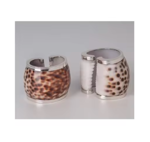 Servilleteros de lujo modernos Premium de forma redonda de alta calidad, decoración de mesa de comedor para fiesta de boda, carcasa de Metal personalizable - Product Image 1