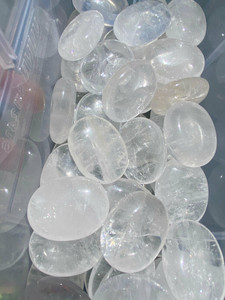 Piedra preciosa Sphatik cuarzo Natural claro cuarzo Palma piedra para relajación meditación y cristal curación piedras preciosas tamaño grande 5-6 CM - Product Image 3