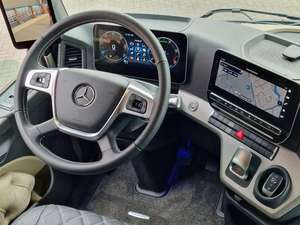 CAMIÓN USADO MERCEDES-BENZ ACTROS 1863 Pro Cab Retarder 4x2 Euro6 6 Cilindros Diésel 630HP 2 Ejes Transmisión Automática - Product Image 5