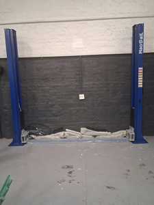 Elevador de Autos de 2 Postes en Oferta, Elevador Hidráulico de 4000 kg para Taller de Reparación de Automóviles |   Elevador hidráulico de dos postes para autos de cuatro cilindros en venta - Product Image 6