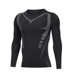 Protège-éruption imprimé personnalisé au design personnalisé, protège-rashguard évacuant l'humidité, protège-éruption sublimé en tissu spandex - Product Image 6