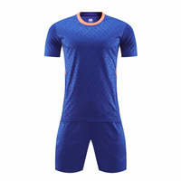 Vêtements de sport d'extérieur légers en polyester de haute qualité, personnalisables, nouvelle collection 2022, uniformes de football pour hommes et femmes, logo personnalisé