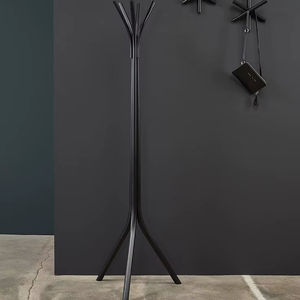 Étagère de sol noire minimaliste, design architectural, style gain de place, disponible à prix de gros. - Product Image 1