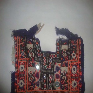 Artland International - Prenda Islámica Vintage con Bordado de Espejo, Cuello Tribal, Apliques y Parches, Manga Corta de Algodón - Product Image 2