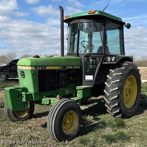Calidad superior para tractor John for Deere 2755 con bomba lista para aumentar la productividad agrícola disponible para compra inmediata - Product Image 6