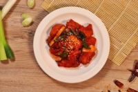 Veself Korean Gochujang Stir-Fry Chicken High-Protein Plant-Based Meal dengan Vegan Meat Patties & Rasa Pedas (Frozen)