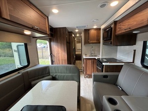 Nouvelle caravane de camping Win_nebago Spi_rit 31H 2025 - Product Image 3