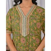 Gaun Tidur Katun 100% Cetak Blok Tangan Motif Jaal, Gaun Malam Tenun Lembut Desain Bunga Kancing Depan ODM Ukuran 3XL untuk Pengiring Pengantin