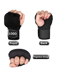 Gants de boxe en gel avec logo personnalisé de haute qualité Gants intérieurs élastiques de Muay Thai Kickboxing en gel rembourré en vente - Product Image 3
