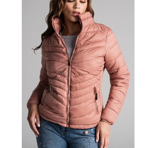 Blouson bombardier matelassé à broderie pour femmes de meilleure qualité, style coréen, coupe ajustée, manteau flatteur grande taille en coton rembourré - Product Image 3