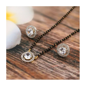 Mangalsutra rond blanc orné de zircon pour les occasions de mariage - Product Image 1
