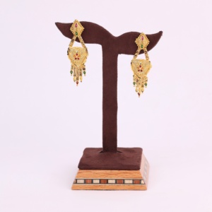 Oro Joyeria, conjunto de pendientes colgantes chapados en oro para mujer, joyería rellena de oro de latón y cobre a la moda para bodas - Product Image 1