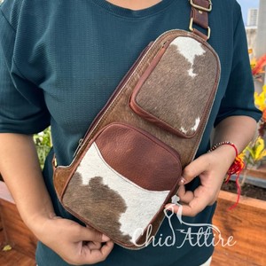 Bolso bandolera de piel de vaca personalizado al por mayor bolso de pecho de piel auténtica de alta calidad bolso de senderismo para viajes al aire libre para Unisex - Product Image 1