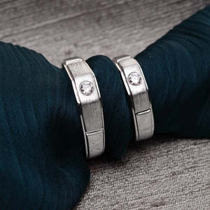 NOVAMART Fine Premium 925 Pure Sterling Silver Men's <b>Ring</b> Rhodium Plated with Diamond and Zircon Inlay Perfect Gift for <b>Couples</b> - Product Image 2