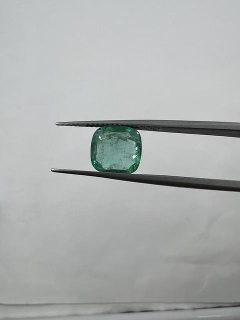 สีเขียว