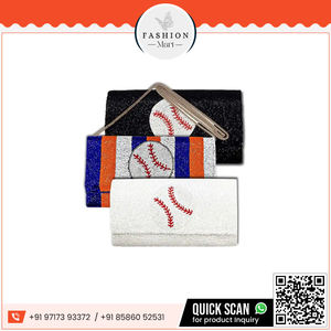 คลัทช์ที่ได้แรงบันดาลใจจากเบสบอล-อุปกรณ์เสริมสำหรับแฟนๆของกีฬา - Product Image 2