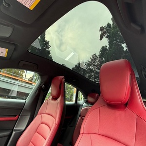 Taycan 4 Cross Turismo, berline électrique, sièges en cuir rouge, toit ouvrant panoramique, phares à LED, jantes R21 - Product Image 5