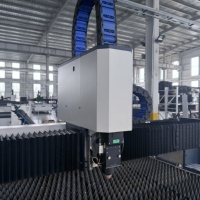 Machine de découpe laser à fibre CNC YOUHAOCNC 3000W/6000W 3015 avec refroidissement par eau pour tôle et aluminium jusqu'à 8 mm d'épaisseur