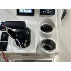 Lancha Motora Tidewater 232 CC Adventure 2025 con Casco de Fibra de Vidrio - Product Image 5