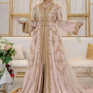Élégant et beau travail de broderie sur robe caftan avec des perles de verre cristal embellies, pierre, séquence, dabka work @ 2024 - Product Image 1