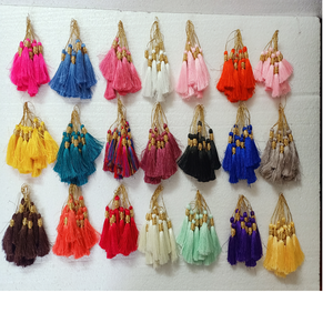 พู่ผ้าเรยอนที่กำหนดเองในหลากหลายสีเหมาะสำหรับใช้เป็นพู่กระเป๋าและพวงกุญแจพู่ที่เหมาะสำหรับการขายต่อ - Product Image 6