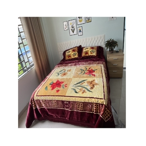 100% Polyester Raschel <b>Plush</b> Blanket Size 200x240cm Soft Winter Queen Size 2Ply 8.7 Kg Quilt Vietnam Factory Bedding Home Use - Product Image 1
