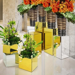Columna de Espejo con Forma Cuadrada para Decoración de Hoteles y Restaurantes, Soportes para Flores al por Mayor al Precio Más Bajo - Product Image 2