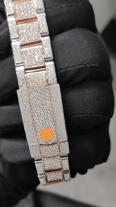 Lujo Hombres Unisex Calidad Premium Rosa Blanco Cuarzo Moissanite Diamante Dos Tonos Iced Relojes Mecánicos Hip Hop Estilo Vidrio - Product Image 4