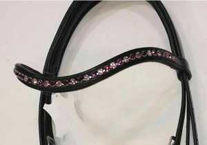Brides de cheval élégantes et durables, magnifiquement fabriquées à la main, équipement d'équitation abordable en cuir de vache véritable - Product Image 3
