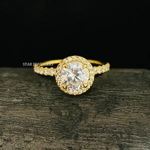 Anillo de Compromiso de Lujo Cristiano con Halo de Diamantes Solitarios de Corte Redondo de 1 Quilate, Oro Sólido de 14K, Certificado IGI - Product Image 3