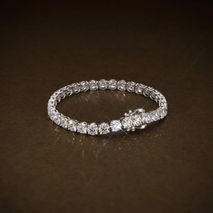 กำไลเทนนิสเพชรโมอิสซาไนต์ทรงกลมไม่มีสี ตัวเรือนเงินแท้ 925 สำหรับเป็นของขวัญวันครบรอบ จากผู้ผลิตเครื่องประดับ ราคาถูก - Product Image 3