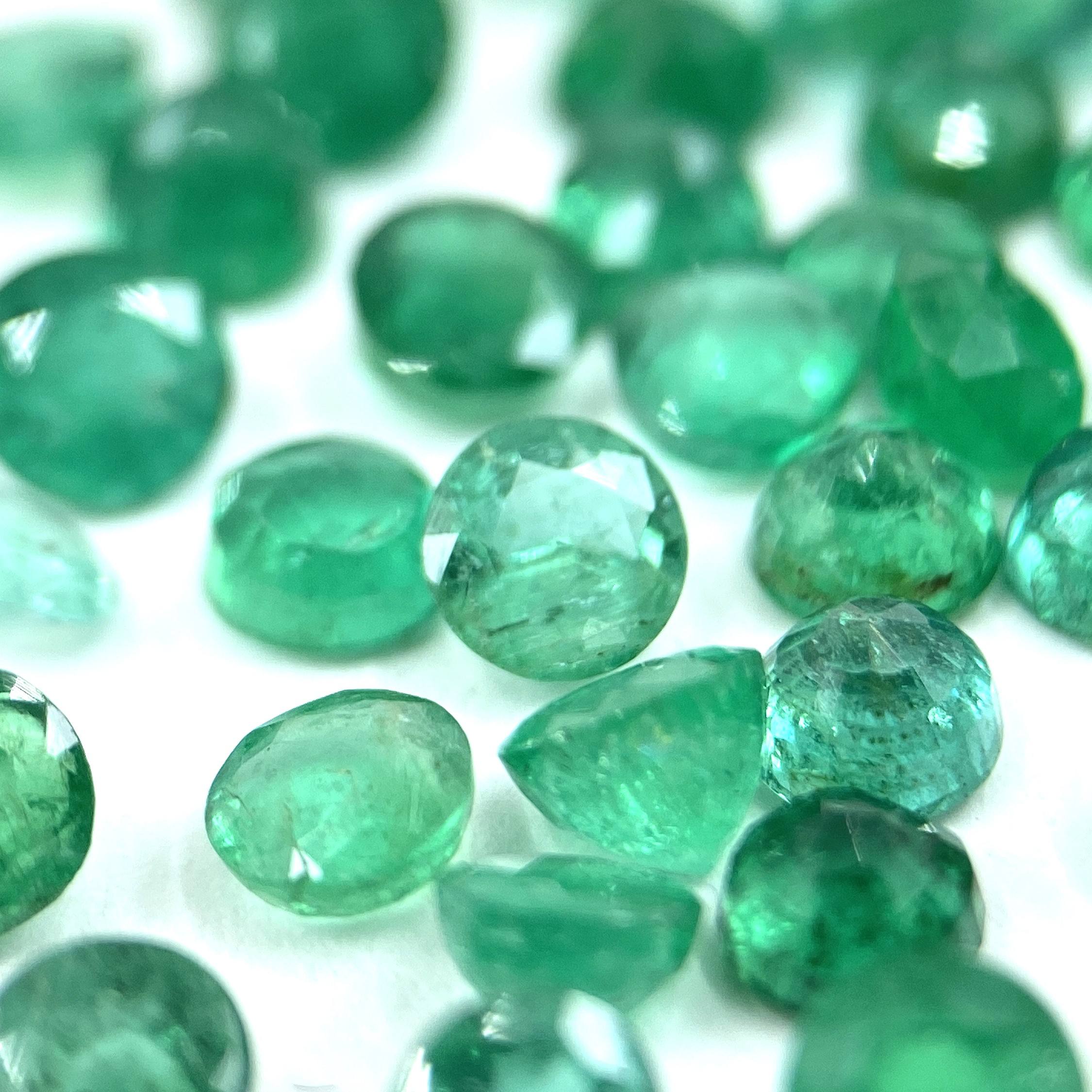 สีเขียว