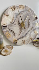 Reloj de Pared de Resina Epoxi - Tamaño y Forma Personalizados, Diseño Moderno Hecho a Mano, Funciona con Pilas, Decoración para el Hogar, Bodas, Sala de Estar, Oficina - Product Image 2