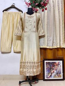 Nouveau Designer Chinon Soie Lourde Zari & Séquence Broderie Avec Dentelle Travail Top & Palazzo Avec Quatre Côté Fantaisie Dentelle Bordure Dupatta - Product Image 3