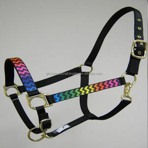 Cinta de diseño Multicolor cosida de nailon, caballo, cuello halter en tres colores variados con hardware de latón pesado y corona ajustable - Product Image 4