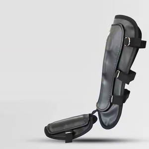 Protège-jambes de baseball professionnel avec absorption des chocs, design réglable et confortable, matériau personnalisable en nylon/polyester - Product Image 6