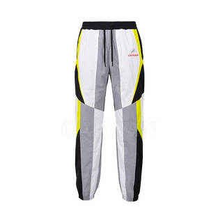 Nouvelle arrivée Ensemble coupe-vent pour hommes en polyester personnalisé entièrement tissé pour la saison d'hiver fabriqué par Capcan International - Product Image 3