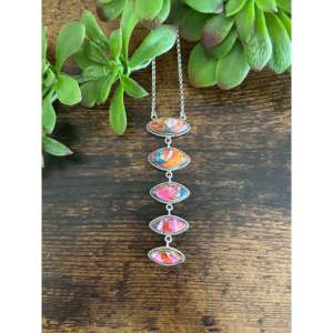 Collier en argent sterling avec turquoise Mohave, serti de pierres, fabrication du Sud-Ouest - Product Image 1