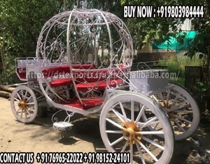 Carruaje de caballos de cuatro ruedas Blanco clásico Caballo blanco dibujado Ataúd clásico Coche fúnebre Decoraciones de boda por fabricantes - Product Image 3