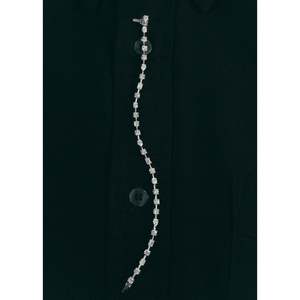 Pulsera de tenis Amara de oro blanco con formas elegantes, accesorio de moda. - Product Image 2