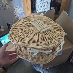 100% rotin naturel écologique Style européen Pet forme de coeur urnes de crémation taille personnalisée tissé à la main biodégradable Lavihex - Product Image 2