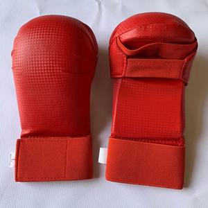 Nouveau 2025/26 Meilleurs gants de boxe personnalisés en différentes couleurs Gants de boxe de haute qualité pour hommes/garçons - Product Image 5